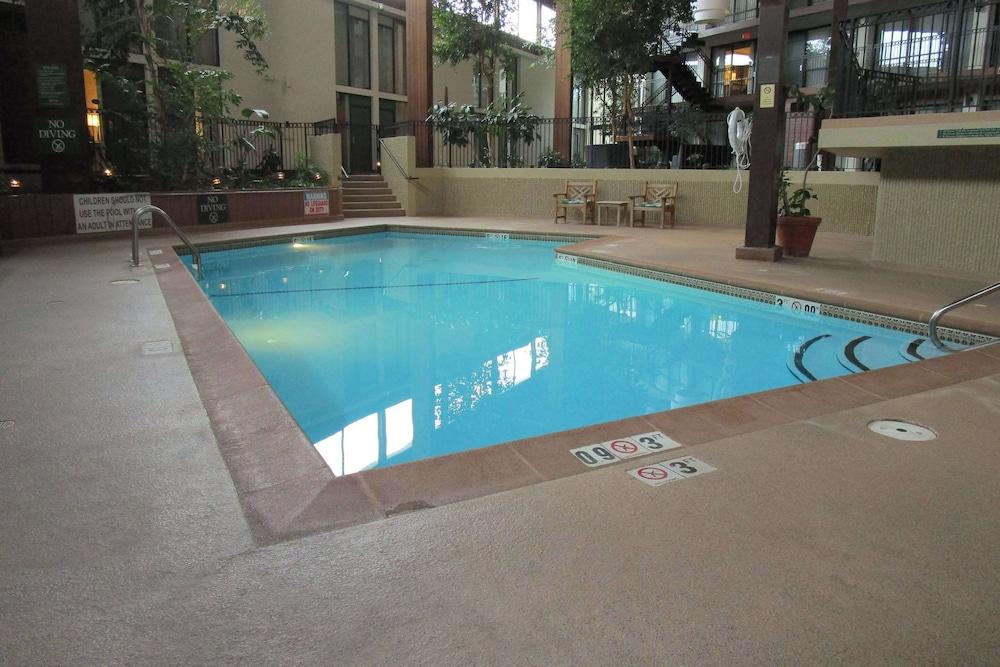 Radisson Hotel Lenexa Overland Park photo 24