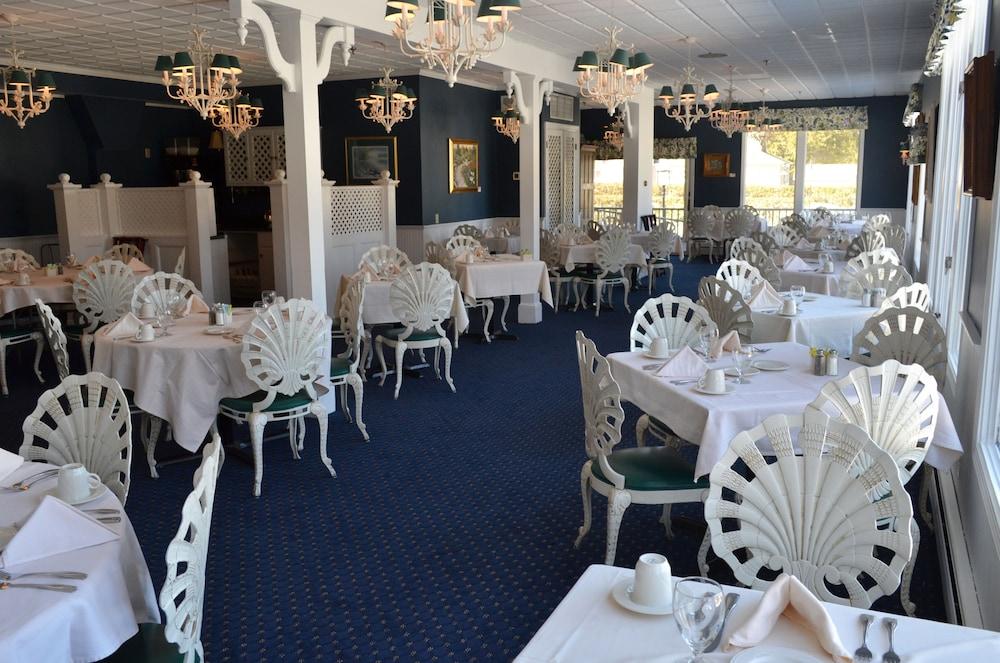 Stafford's Bay View Inn photo 34