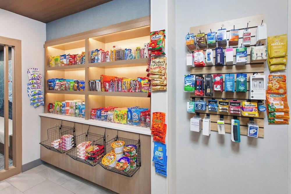 Holiday Inn Express Cleveland Airport - Brookpark by IHG photo 75