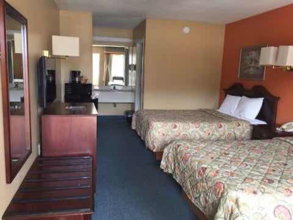 Motel 6 Bracey, VA – I-85 photo 12