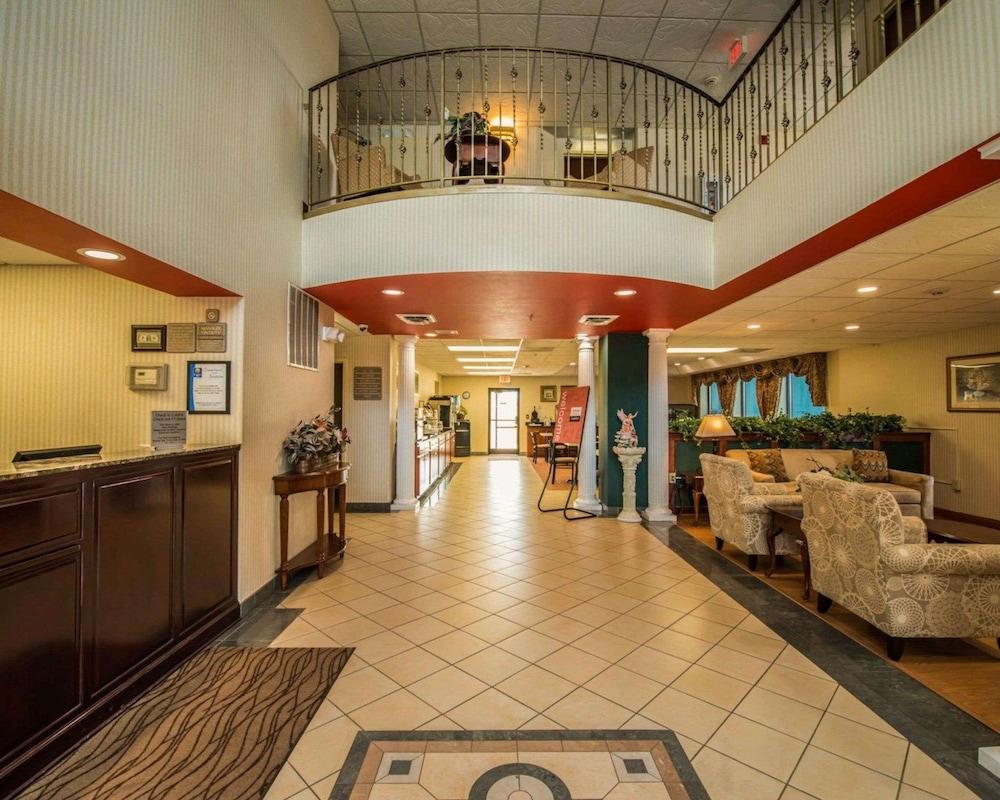 Comfort Inn & Suites Morganton South photo 2