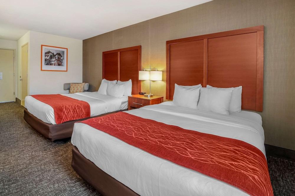 Comfort Inn Eureka photo 8