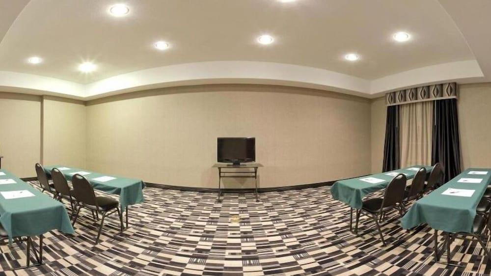Holiday Inn Express Hotel & Suites Jacksonville South I-295 by IHG photo 62