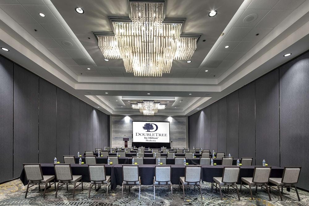 DoubleTree by Hilton Hotel Modesto photo 51