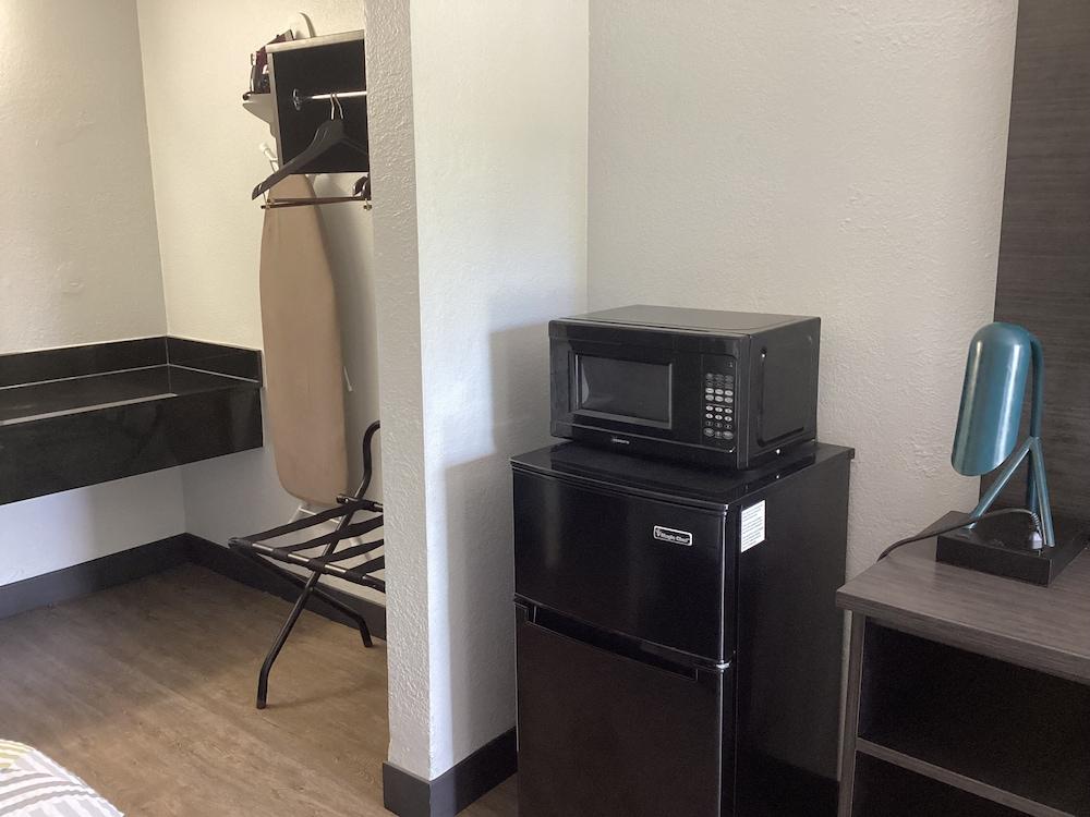 Motel 6 Lantana, FL photo 6
