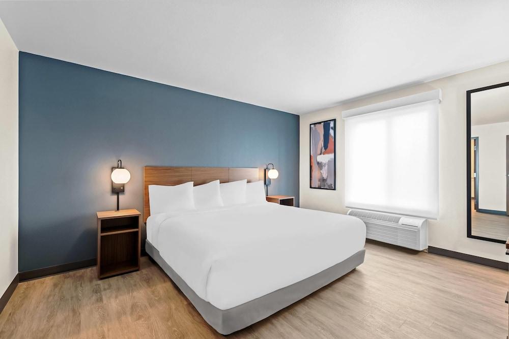 Everhome Suites Brownsville photo 36