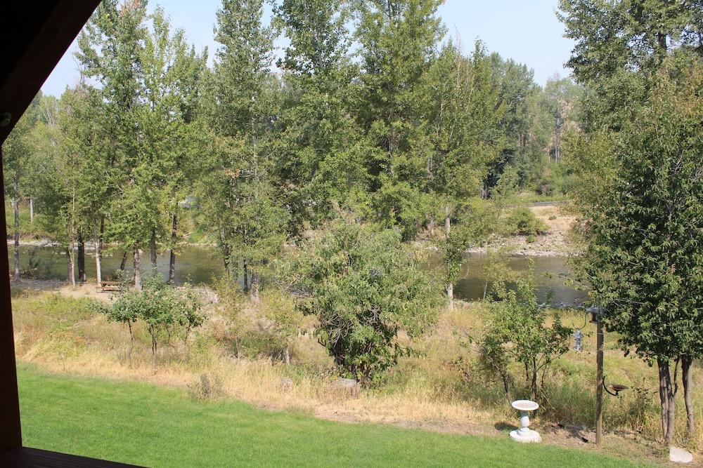 Methow River Lodge & Cabins photo 82