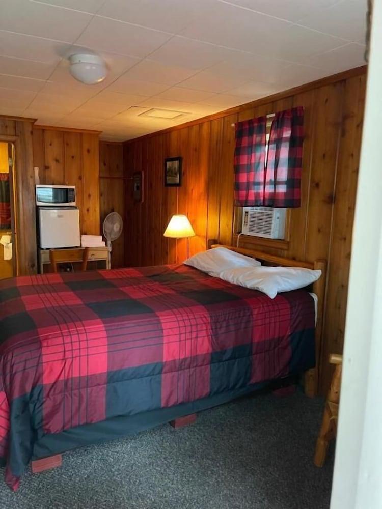 firehouse inn photo 11