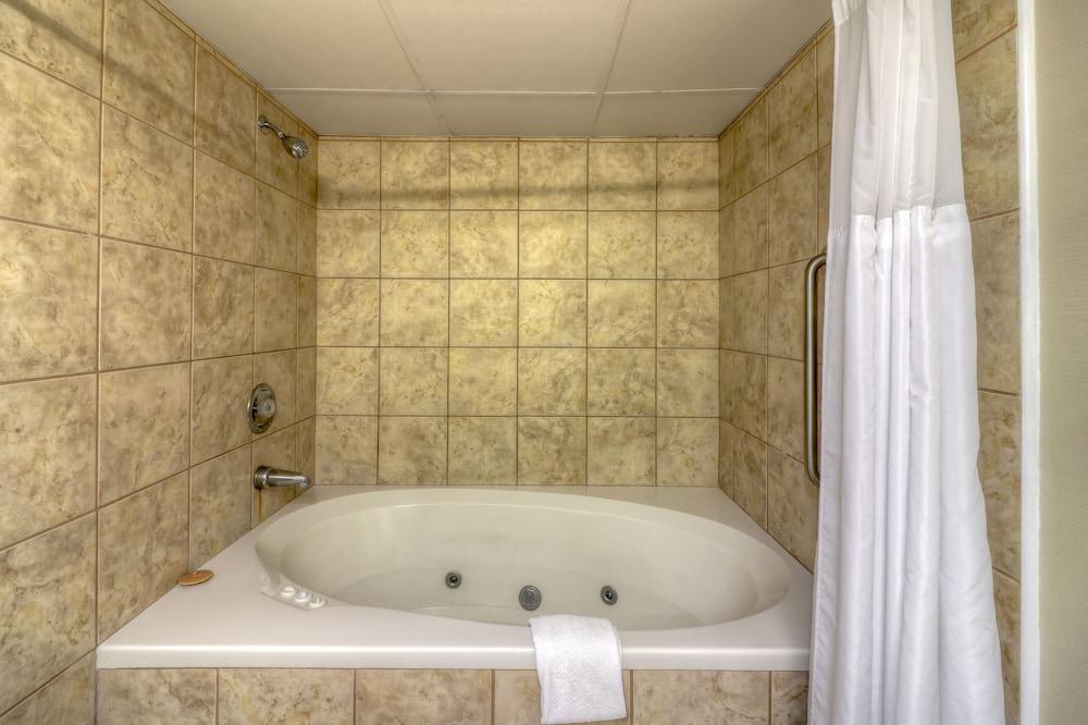 The Breakers Hotel & Suites photo 27