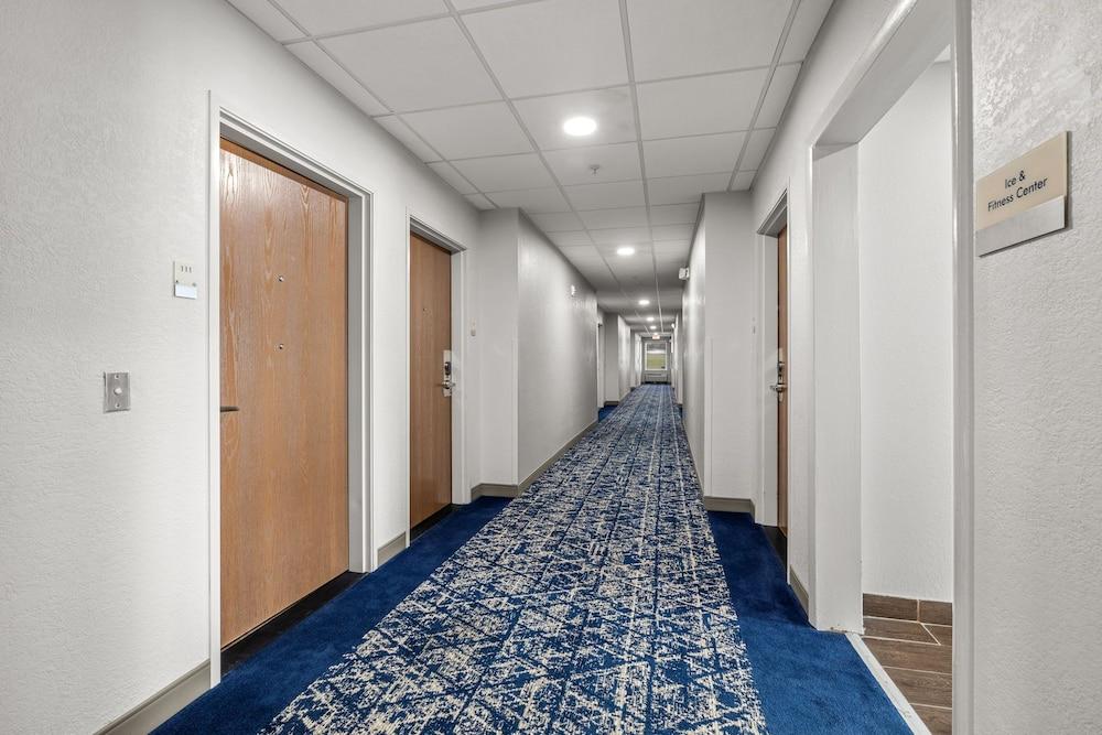 Clarion Pointe Lakeland I-4 photo 54