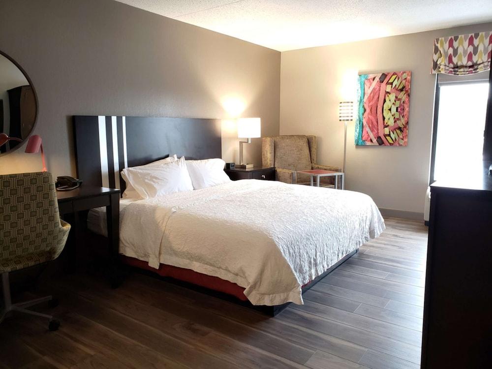 Hampton Inn Johnstown photo 2