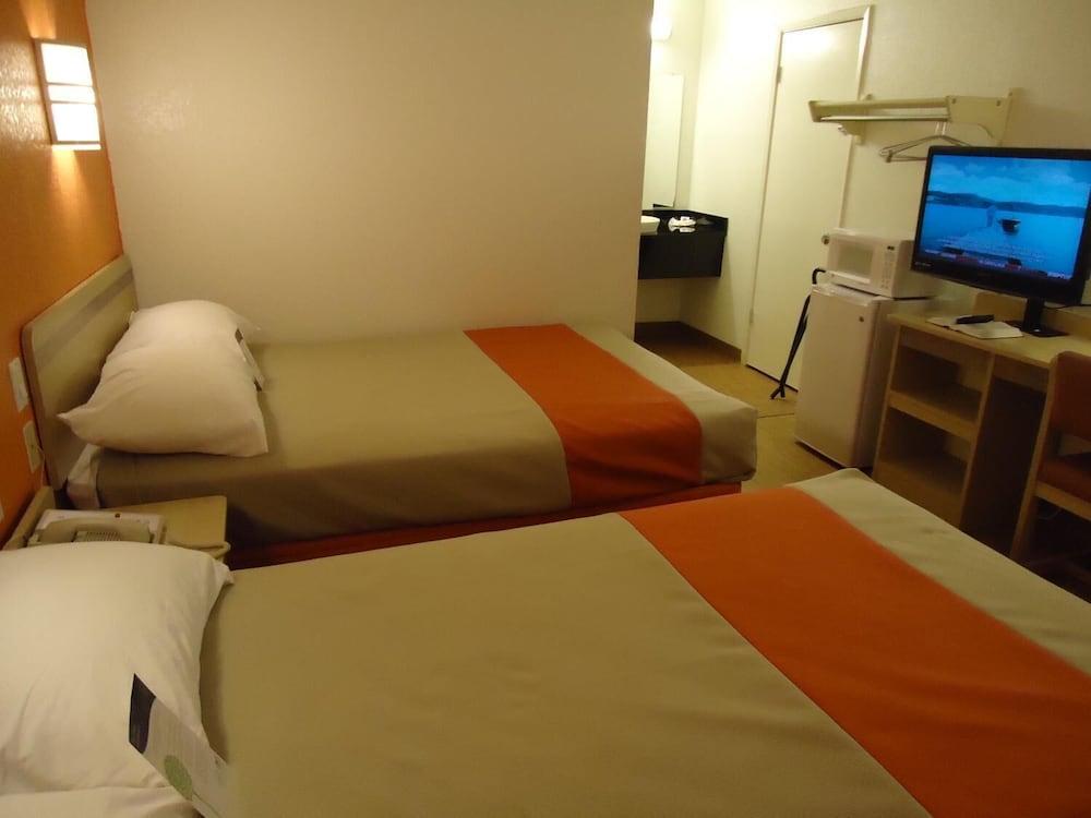 Motel 6 Amarillo, TX - West photo 3
