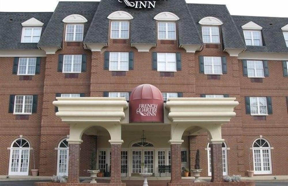 French Quarter Inn photo 38