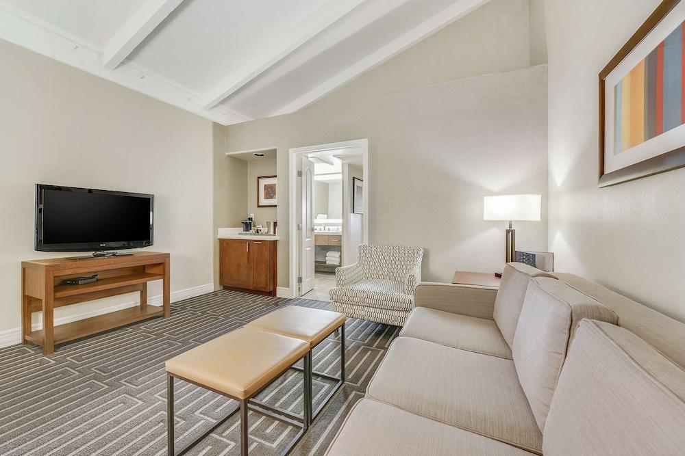 Hilton Phoenix Tapatio Cliffs Resort photo 20