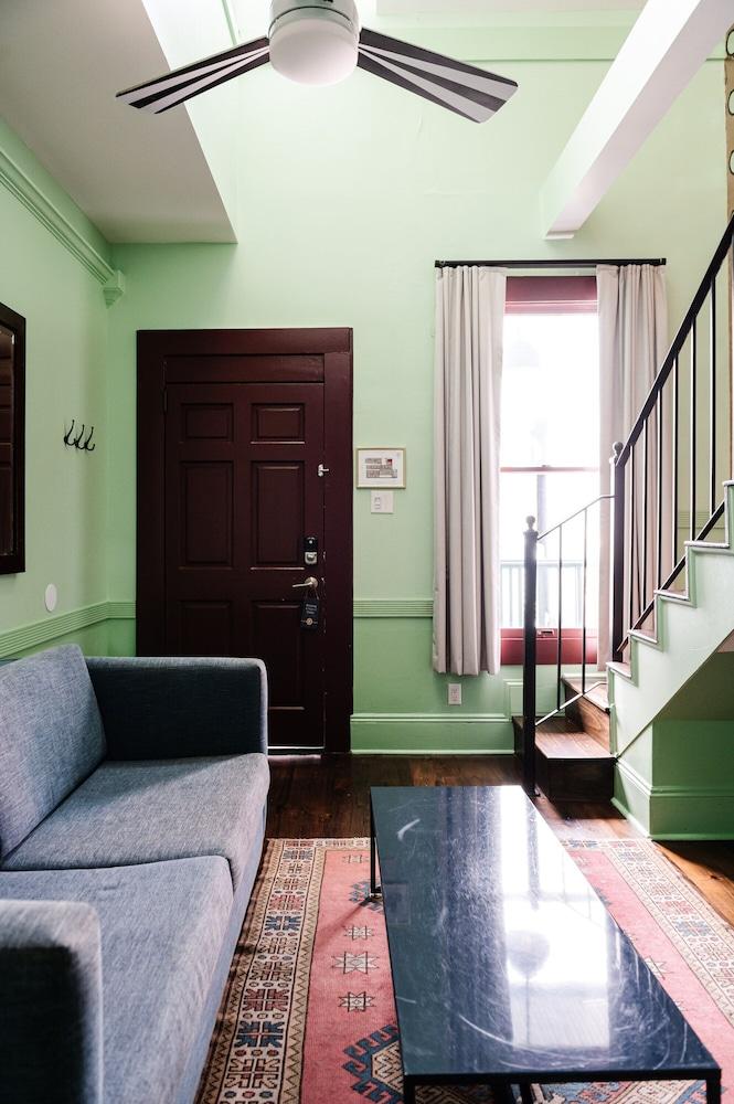 The Frenchmen New Orleans by Kasa Living photo 20