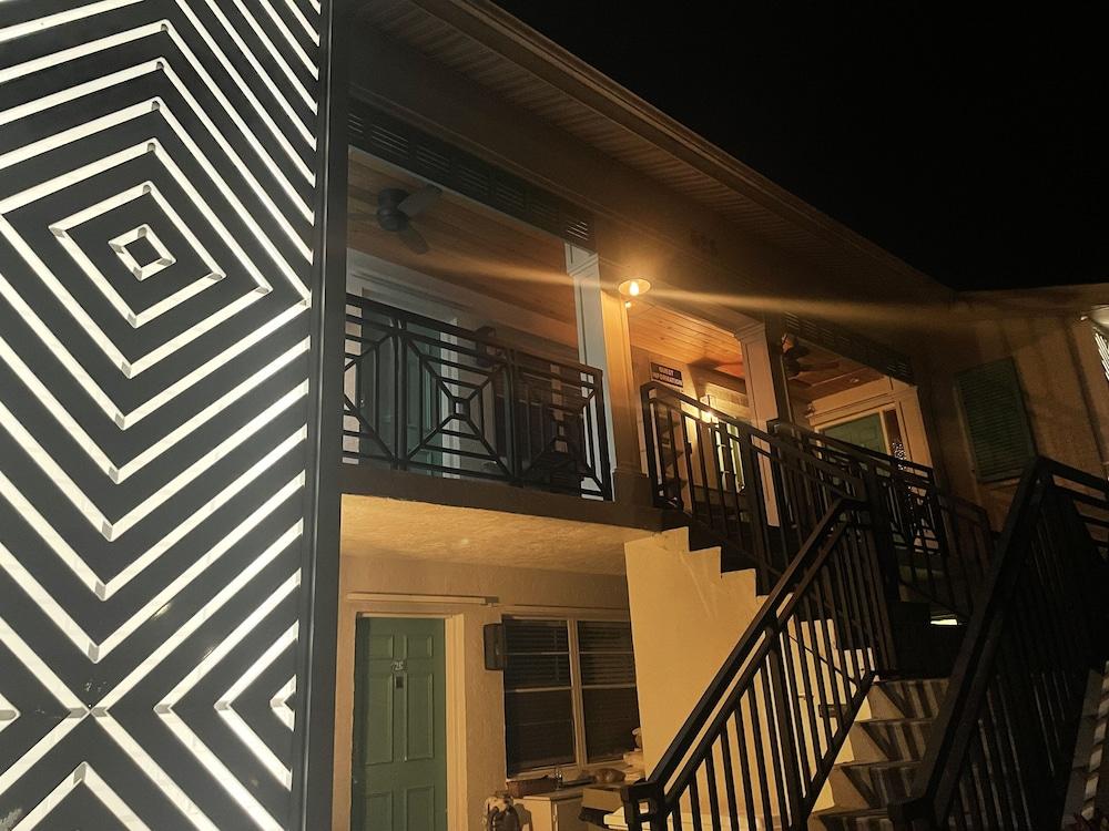 Lido Islander Inn photo 13
