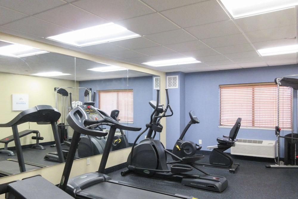 Quality Inn & Suites Benton Harbor - St. Joseph photo 6