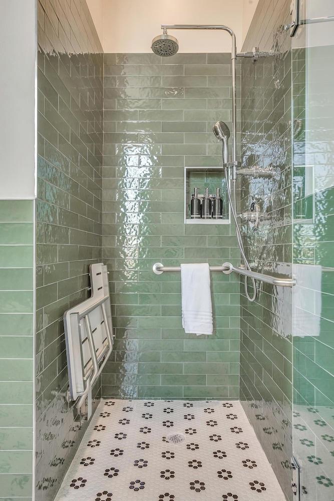 Nutt House Hotel photo 14