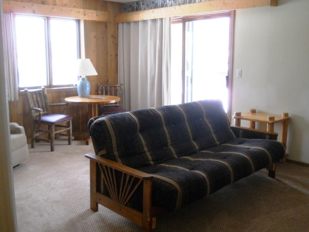Lakewoods Resort & Lodge photo 17
