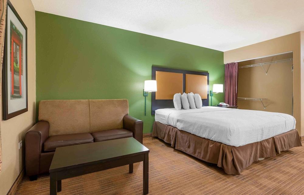 Extended Stay America Suites Chicago Schaumburg Conv Center photo 28