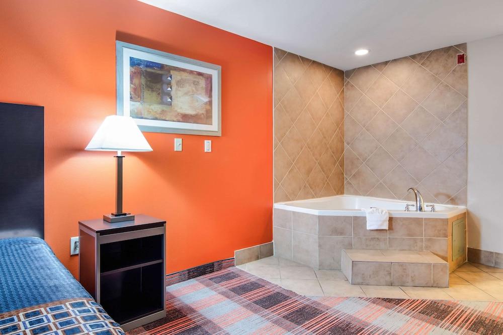 Americas Best Value Inn & Suites Mableton Atlanta photo 5
