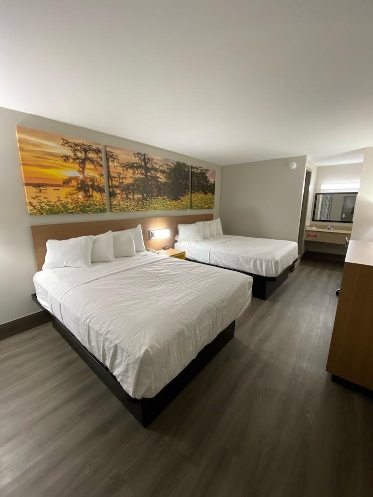 Red Roof Inn Leeds photo 7