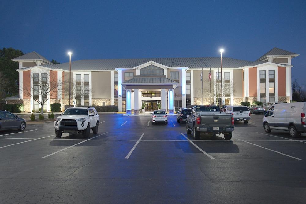 Holiday Inn Express Anderson by IHG photo 8