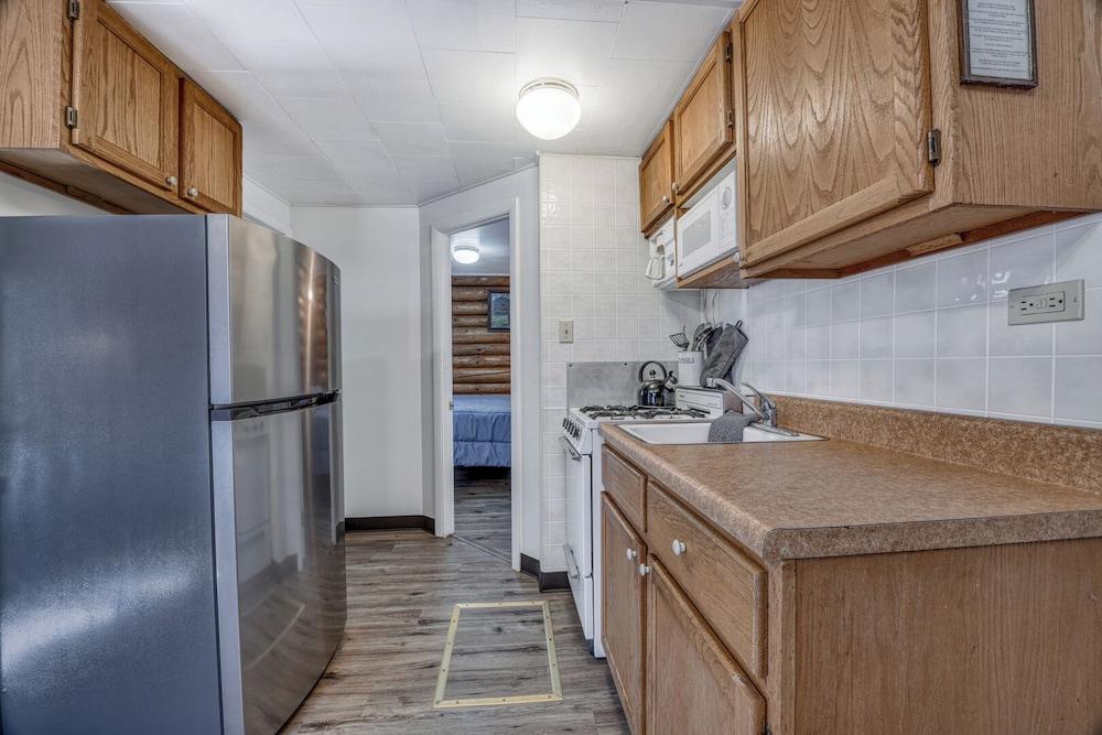 Edgewater Resort photo 25