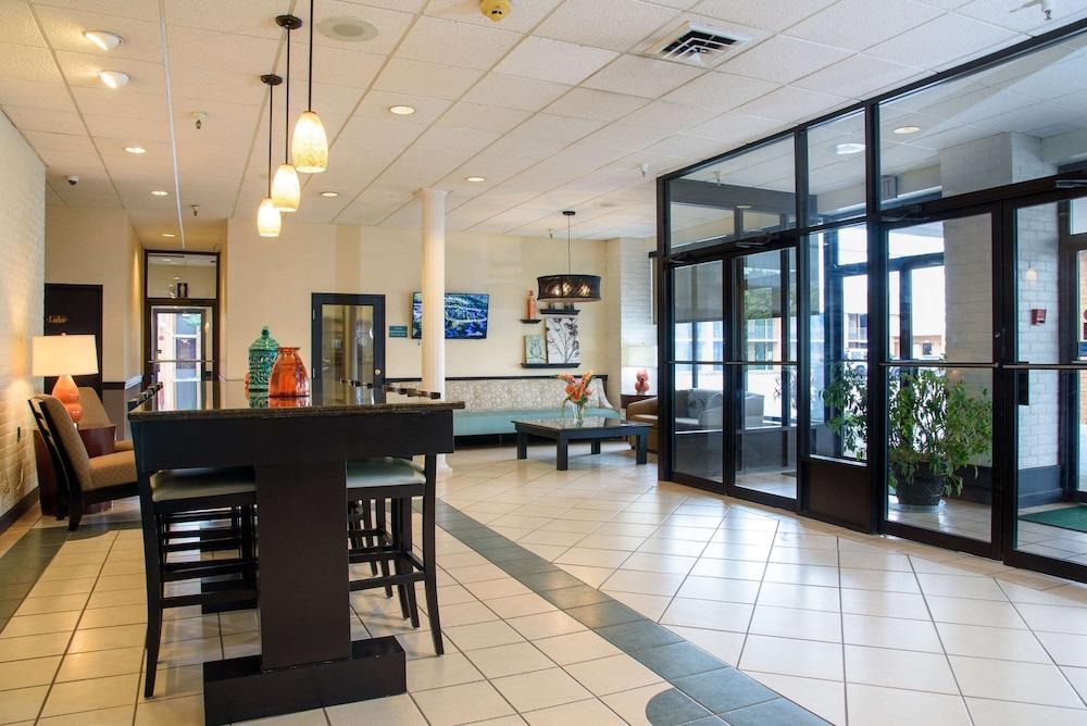 Quality Inn Lewisburg photo 2