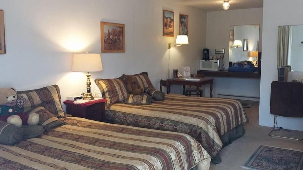 Black Bear Inn photo 15