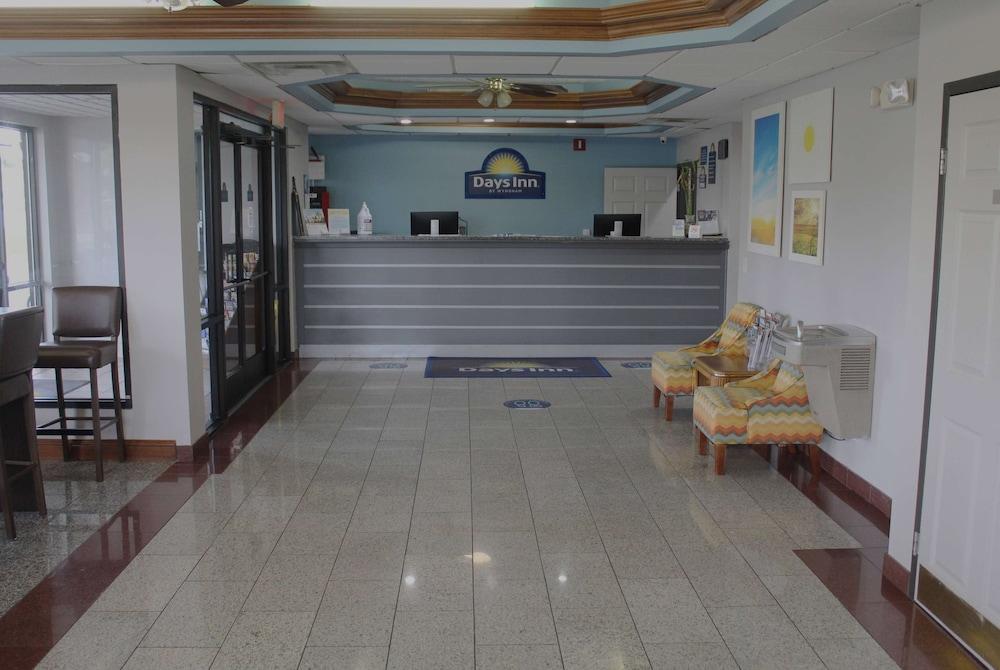 Days Inn by Wyndham Franklin photo 5