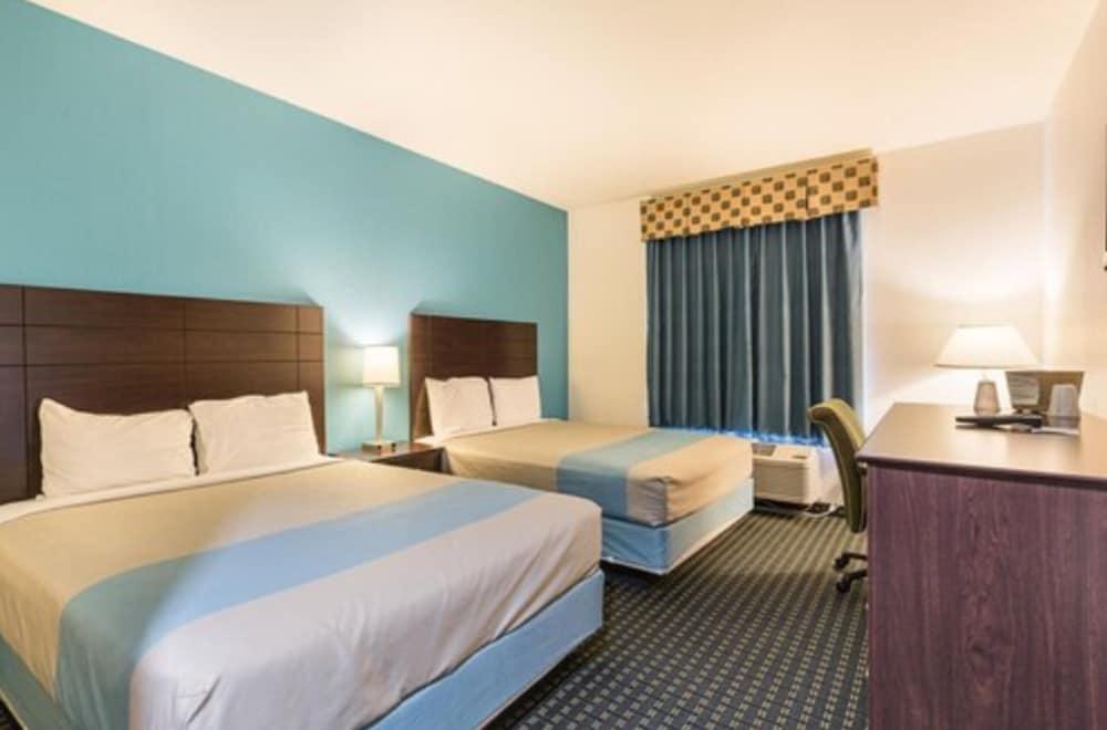Budget Inn and Suites photo 13