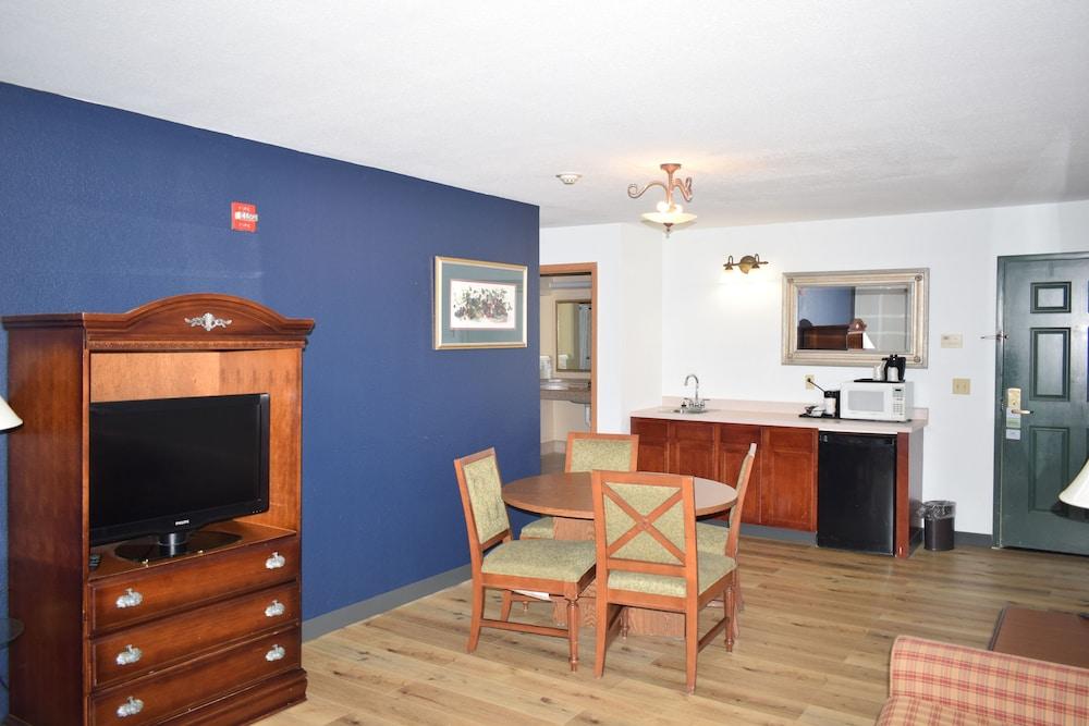 Wingate by Wyndham Youngstown/Austintown photo 26