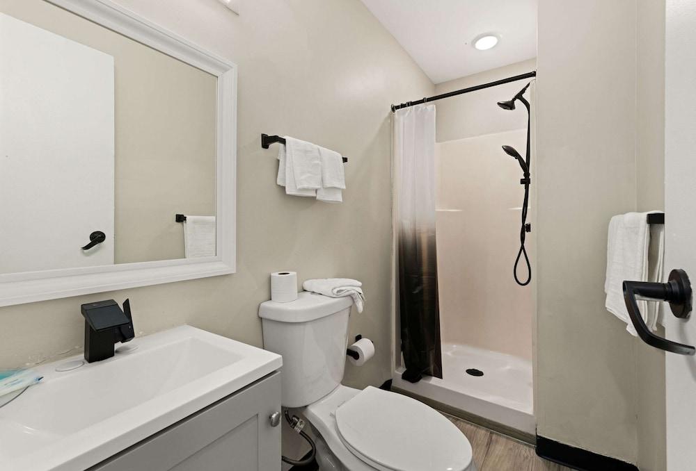 Rodeway Inn Charlotte Independence Blvd. photo 22