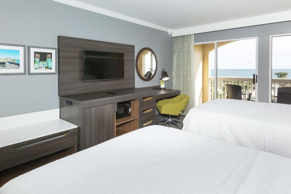 Hampton Inn St. Augustine Beach photo 18