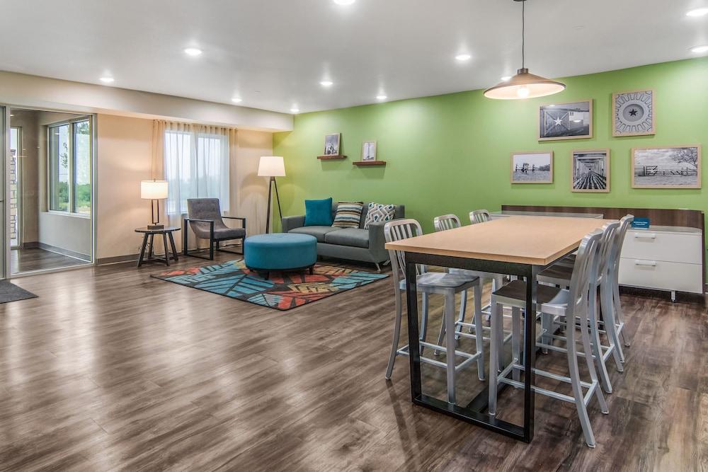 WoodSpring Suites Columbus West - Hilliard photo 16