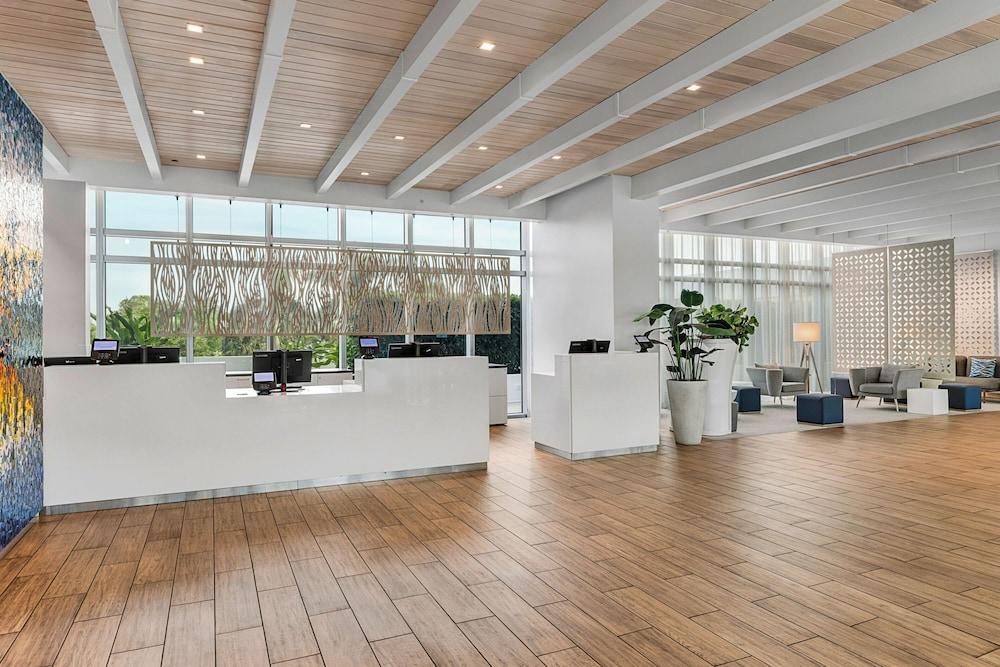 Marriott's Crystal Shores photo 2