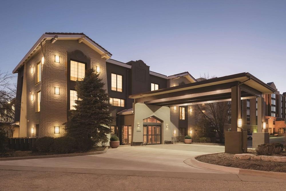 Country Inn & Suites by Radisson, Hoffman Estates, IL — hotel in Hoffman Estates