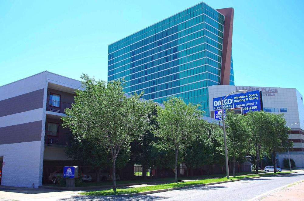 Americas Best Value Inn St. Louis Downtown photo 14