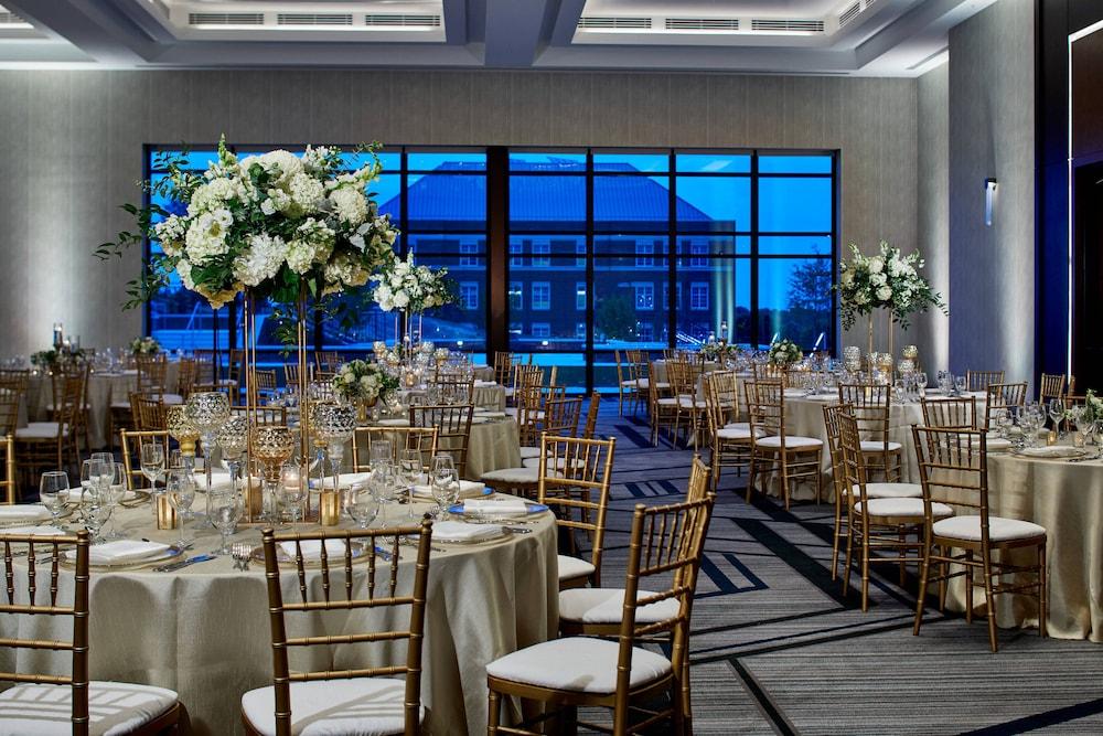 UNC Charlotte Marriott Hotel & Conference Center photo 41