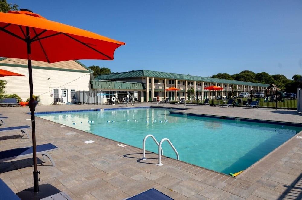 Sunbird Cape Cod Resort photo 5