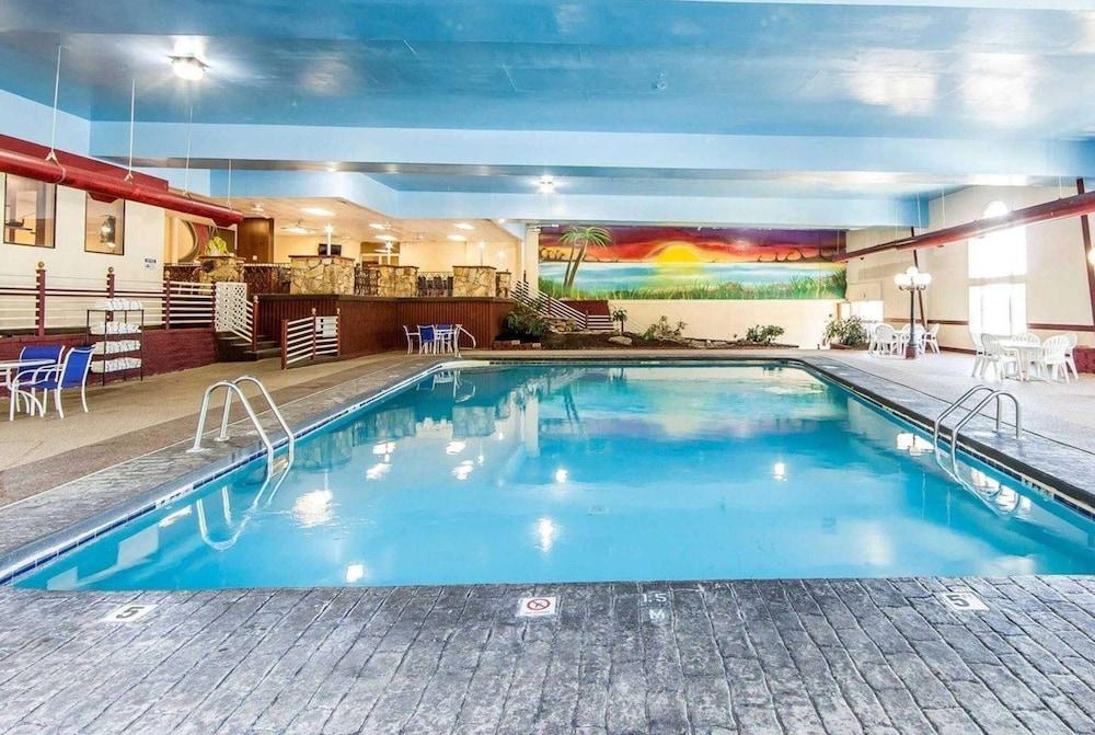 Wingate by Wyndham Marietta Conference Center photo 15