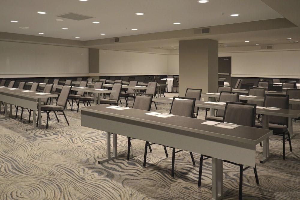 Renaissance Reno Downtown Hotel & Spa photo 71