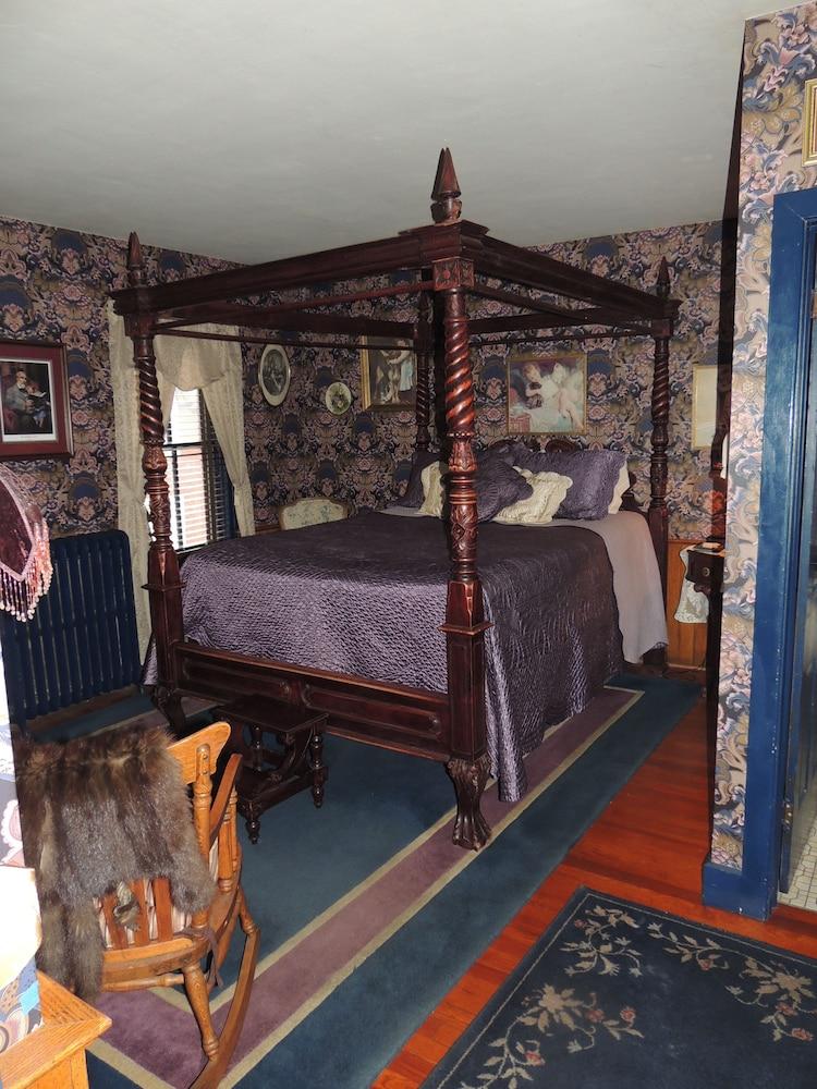 Historic Farnsworth House Inn photo 60