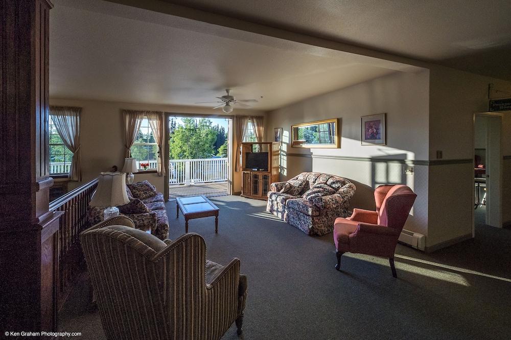 Rivers Edge Resort photo 9