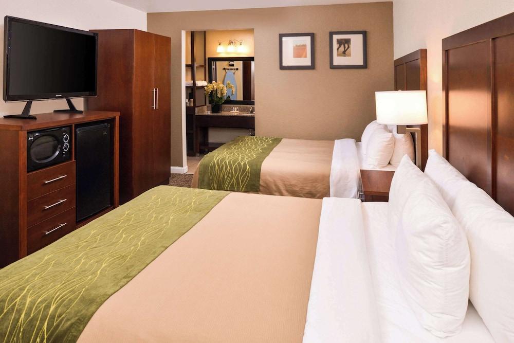 Rancho Cordova Inn photo 17