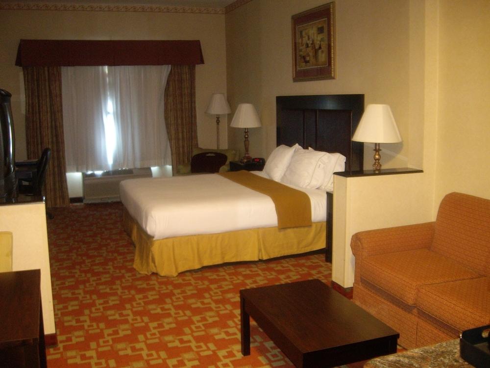 Holiday Inn Express Hotel & Suites El Centro by IHG photo 31