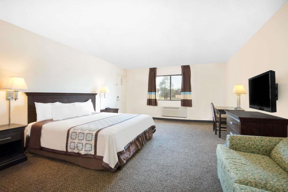 Americas Best Value Inn Hobbs photo 16