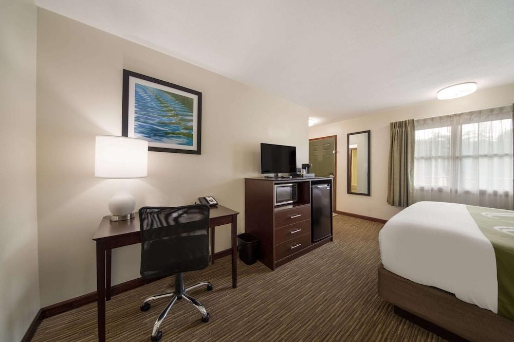 Quality Inn Great Barrington photo 8