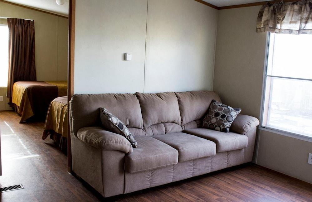 Cotulla Homes photo 26